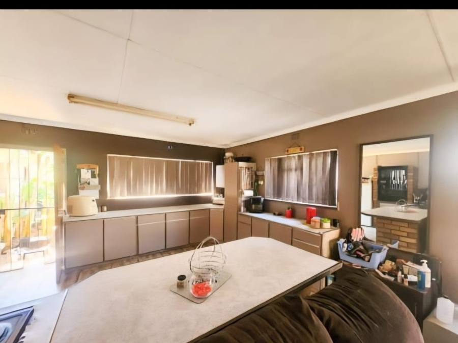 4 Bedroom Property for Sale in Stilfontein Ext 4 North West